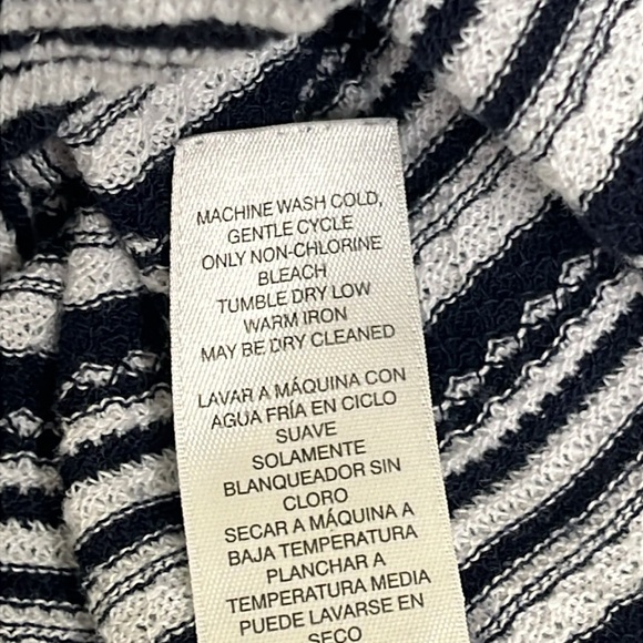 Chico’s Hummingbird Stripe Scoop-Neck long sleeve top - Picture 8 of 15